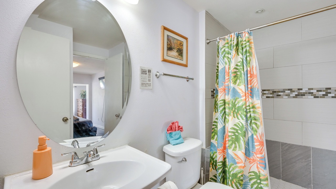 Photo of Bathroom in Lake Magdalene