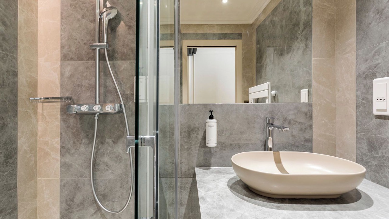 Photo of Bathroom in 3rd Arrondissement