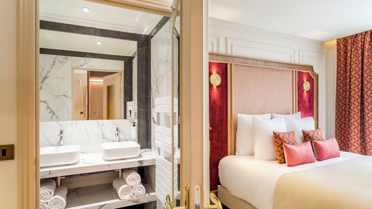 Photo of Bedroom in 3rd Arrondissement