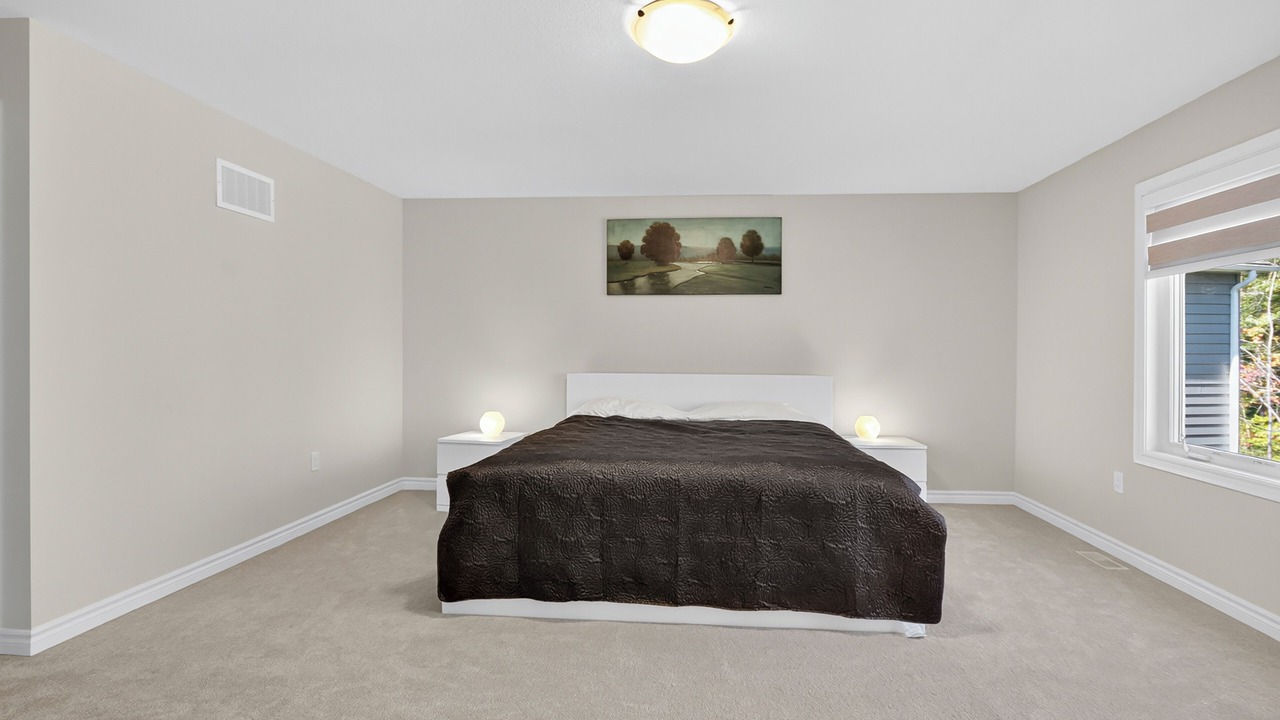 Photo of Bedroom in Gravenhurst