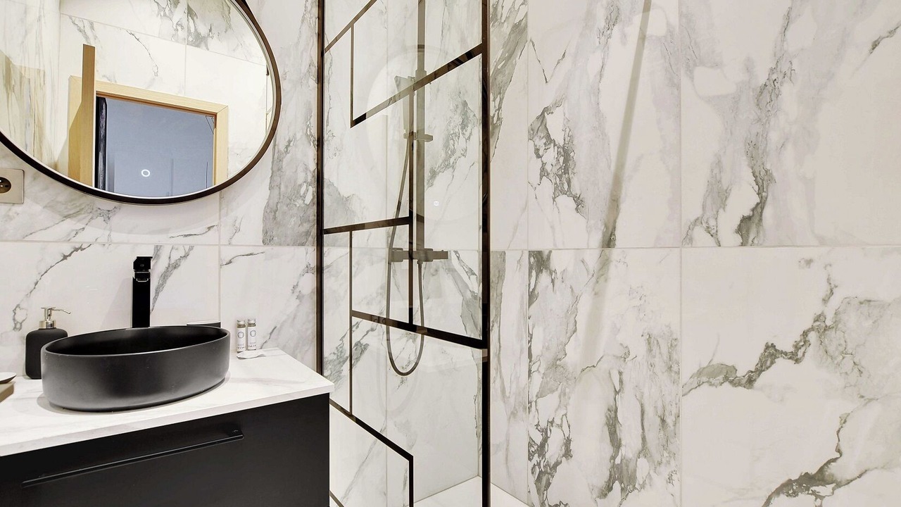 Photo of Bathroom in 8th Arrondissement