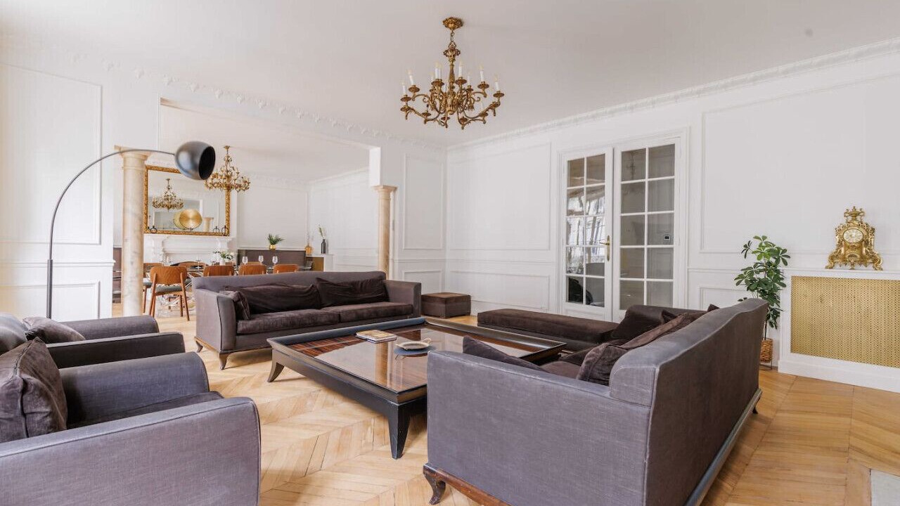 Photo of Livingroom in 17th Arrondissement
