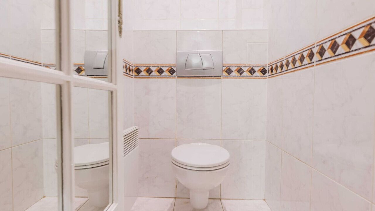Photo of Bathroom in 17th Arrondissement