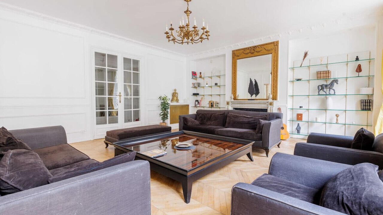Photo of Livingroom in 17th Arrondissement