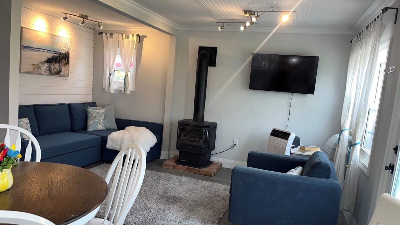 Photo of Livingroom in Port Stanley