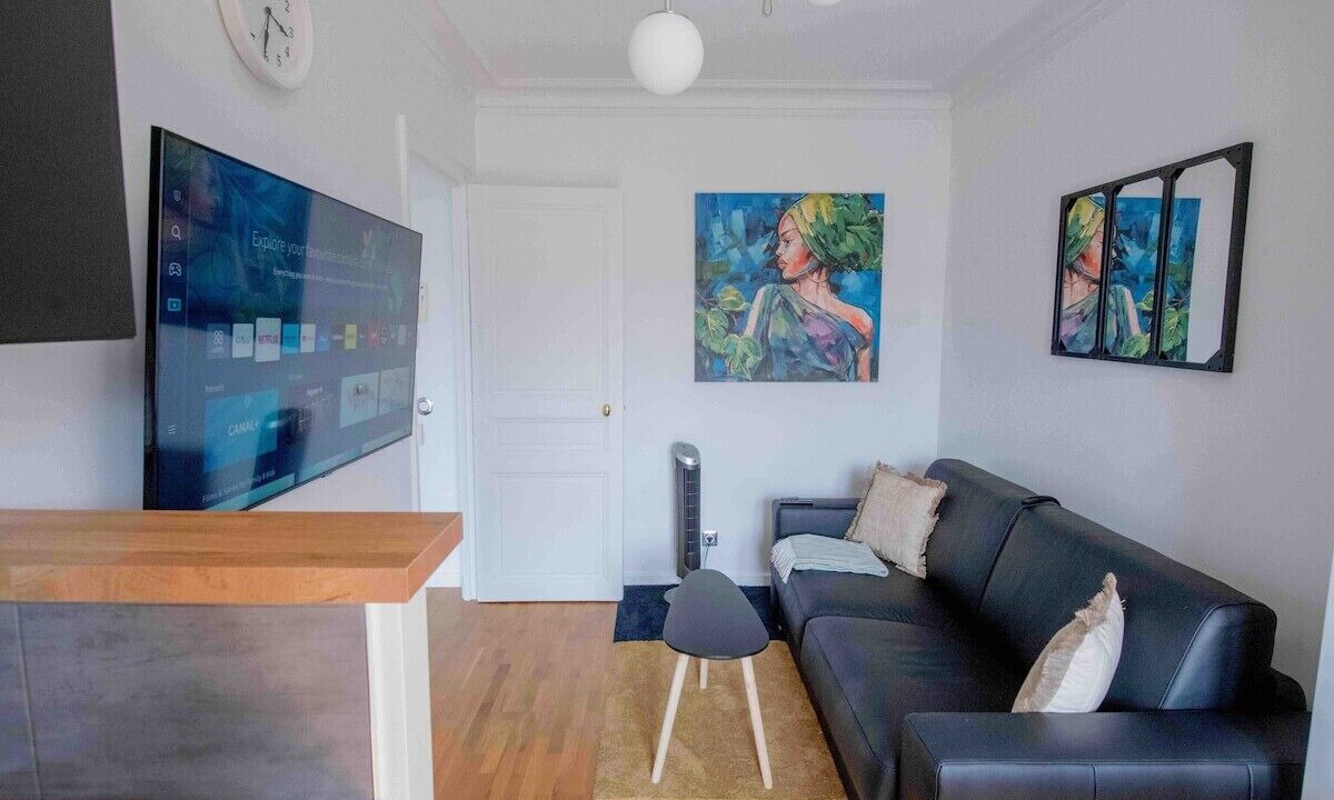 Photo of Livingroom in 12th Arrondissement