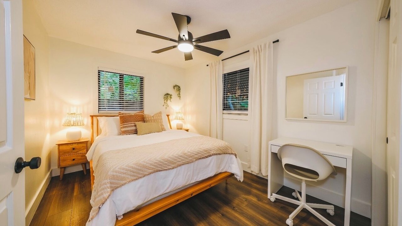 Photo of Bedroom in Bee Ridge