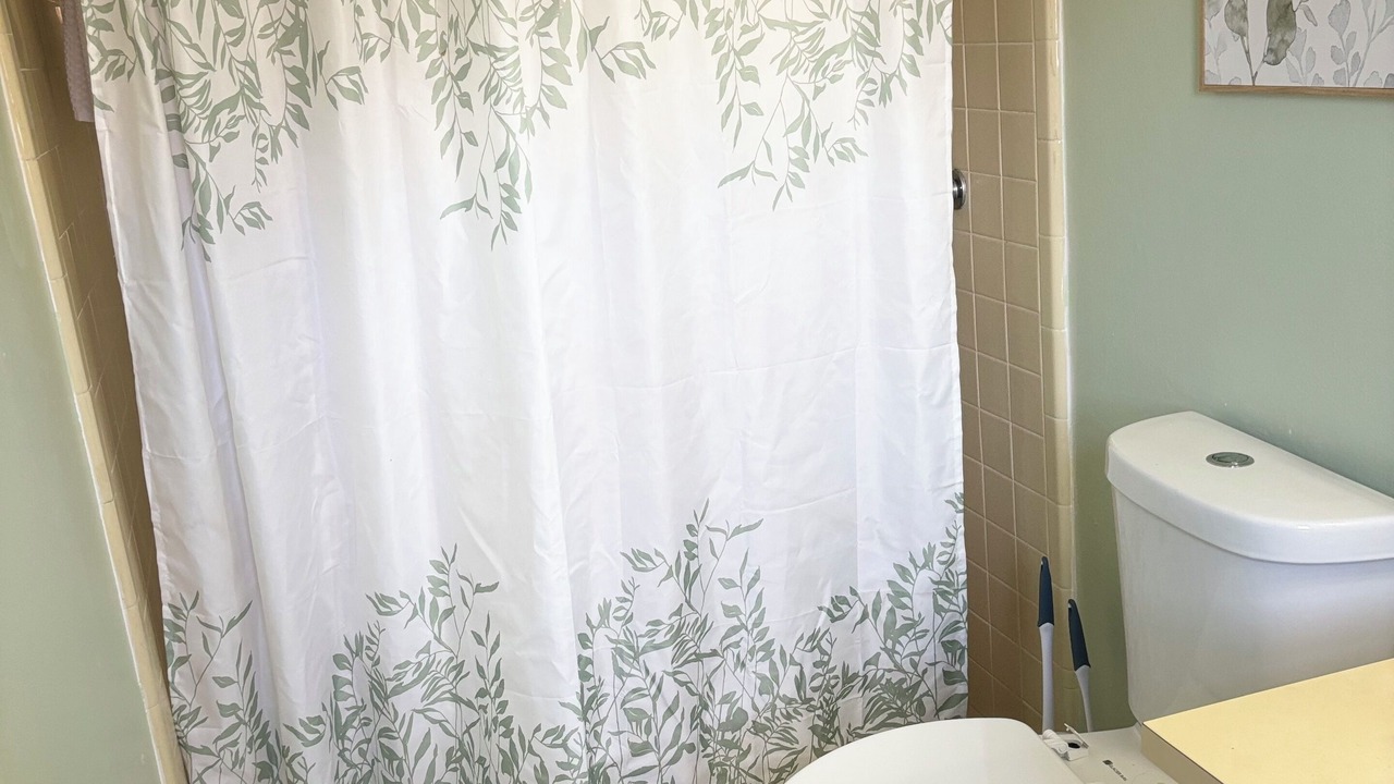 Photo of Bathroom in Buena Ventura Lakes