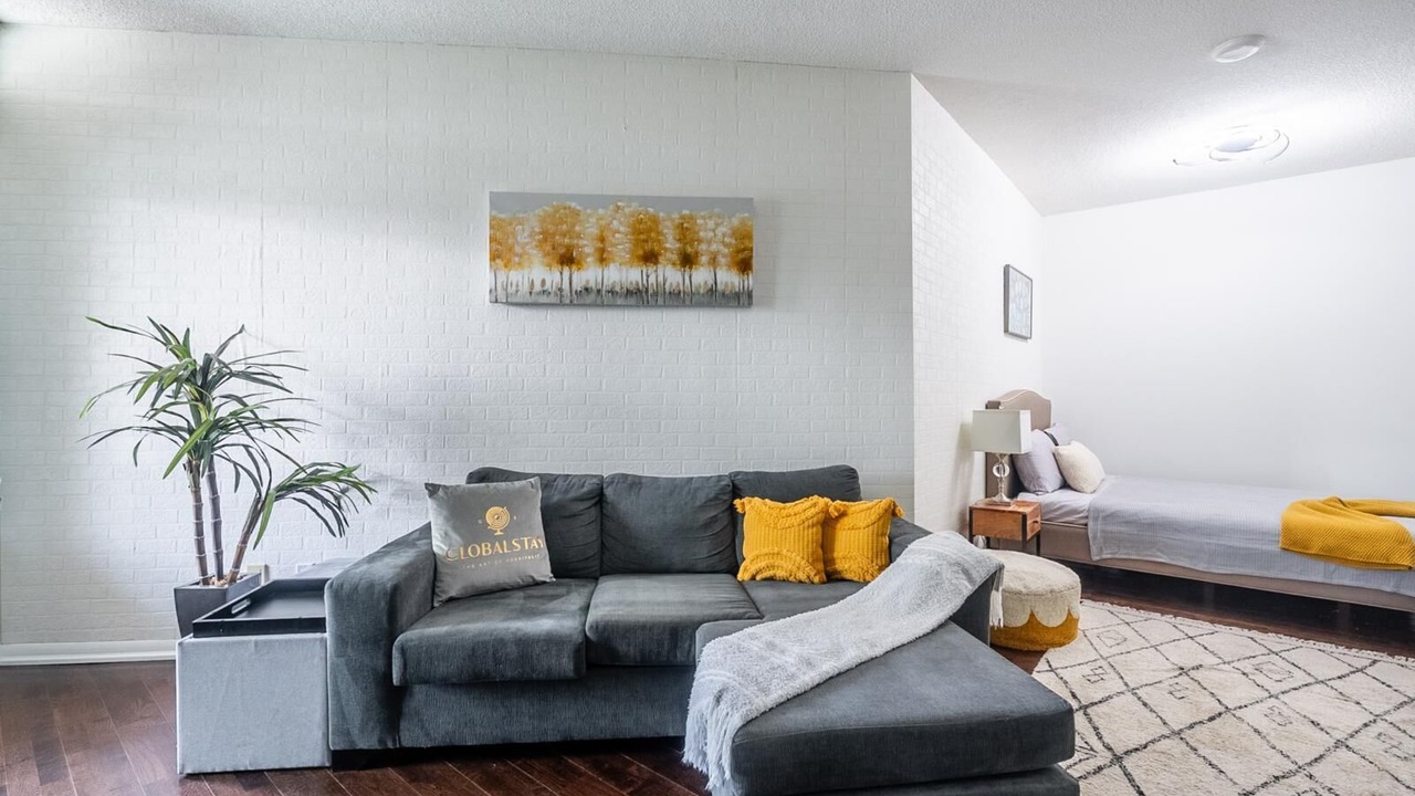 Photo of Livingroom in Fort York