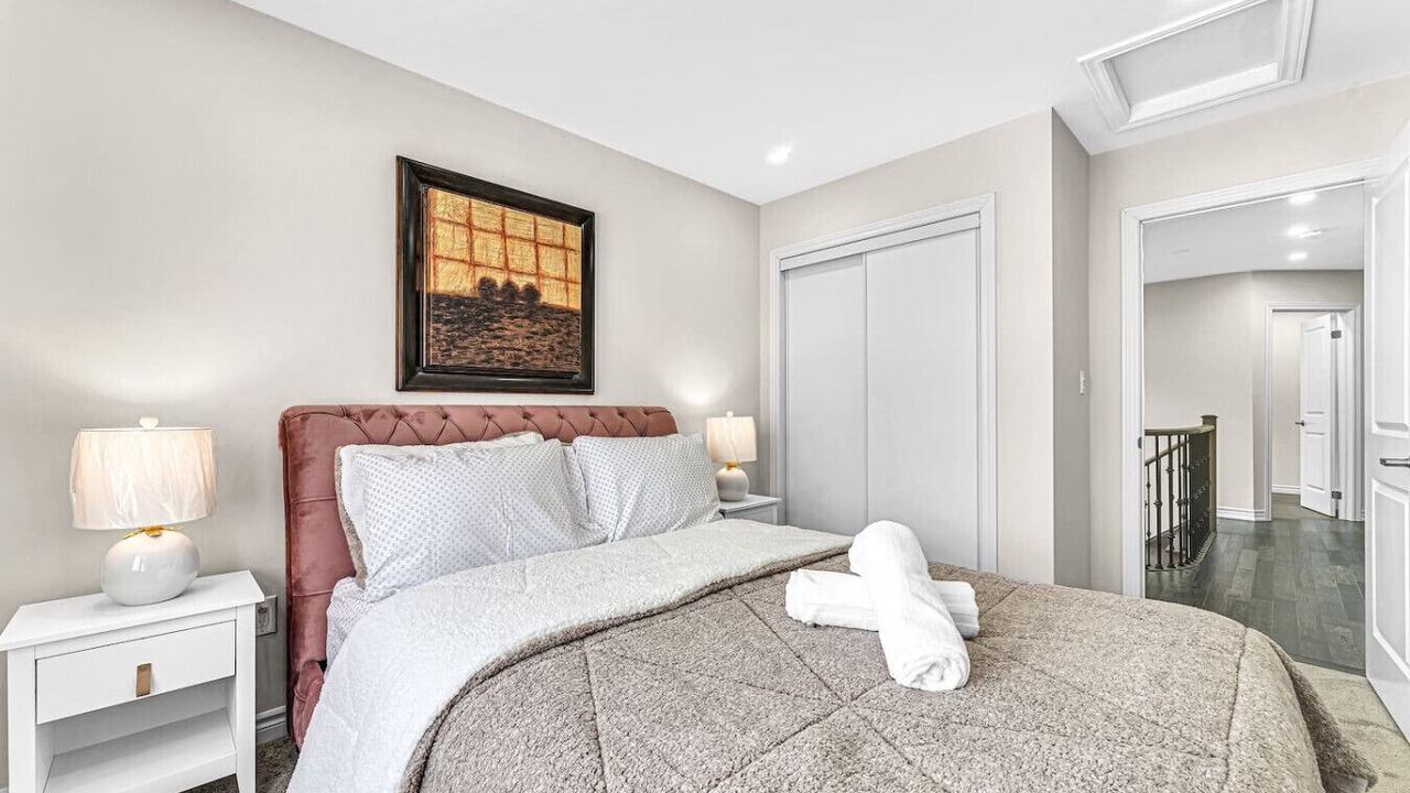 Photo of Bedroom in Thorold