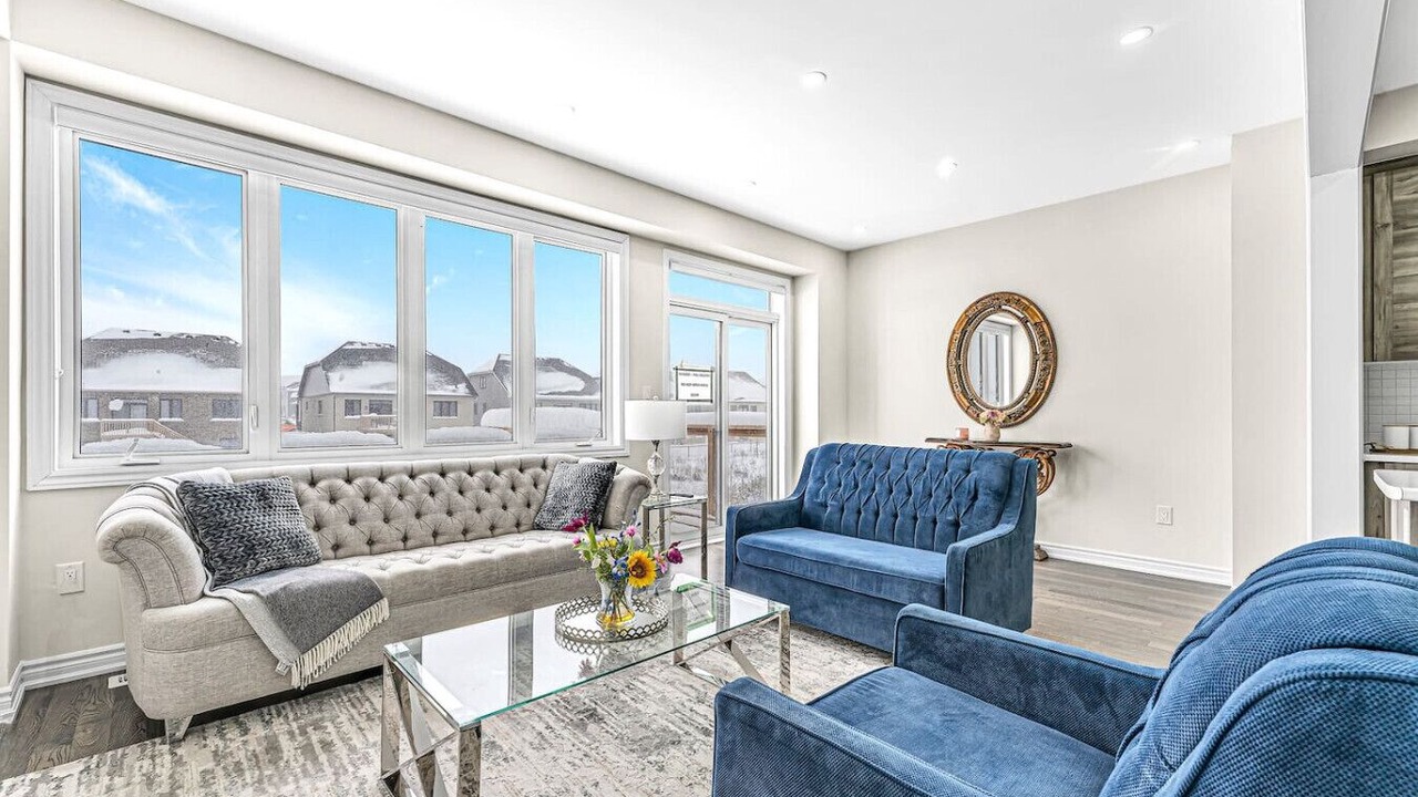 Photo of Livingroom in Thorold