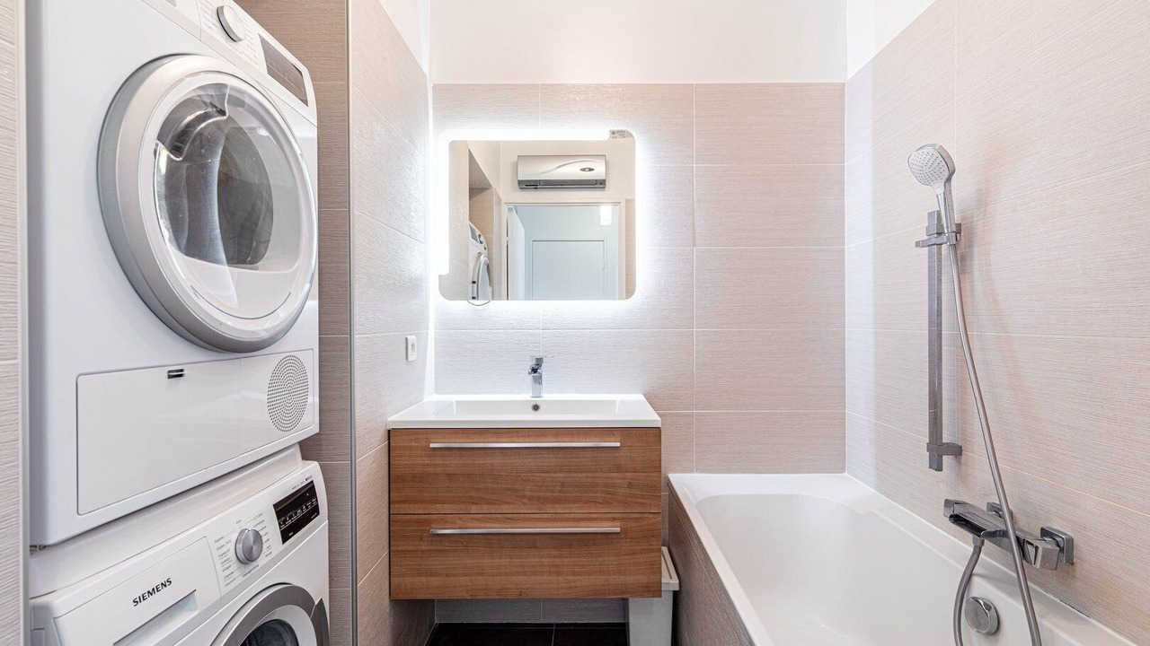 Photo of Bathroom in Charonne
