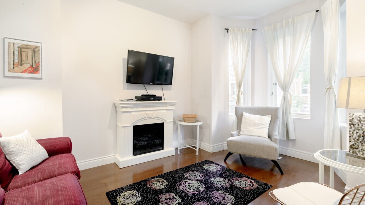Photo of Livingroom in Downtown Toronto