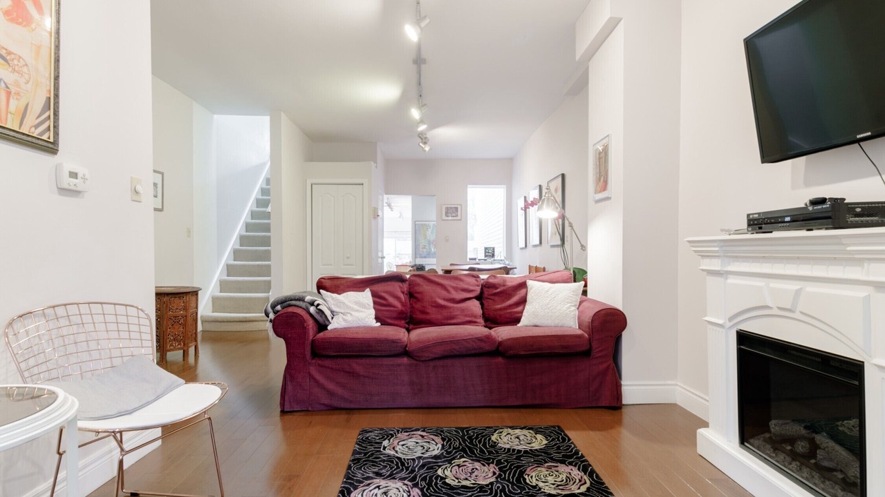 Photo of Livingroom in Downtown Toronto