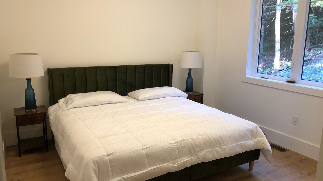 Photo of Bedroom in Muskoka Lakes