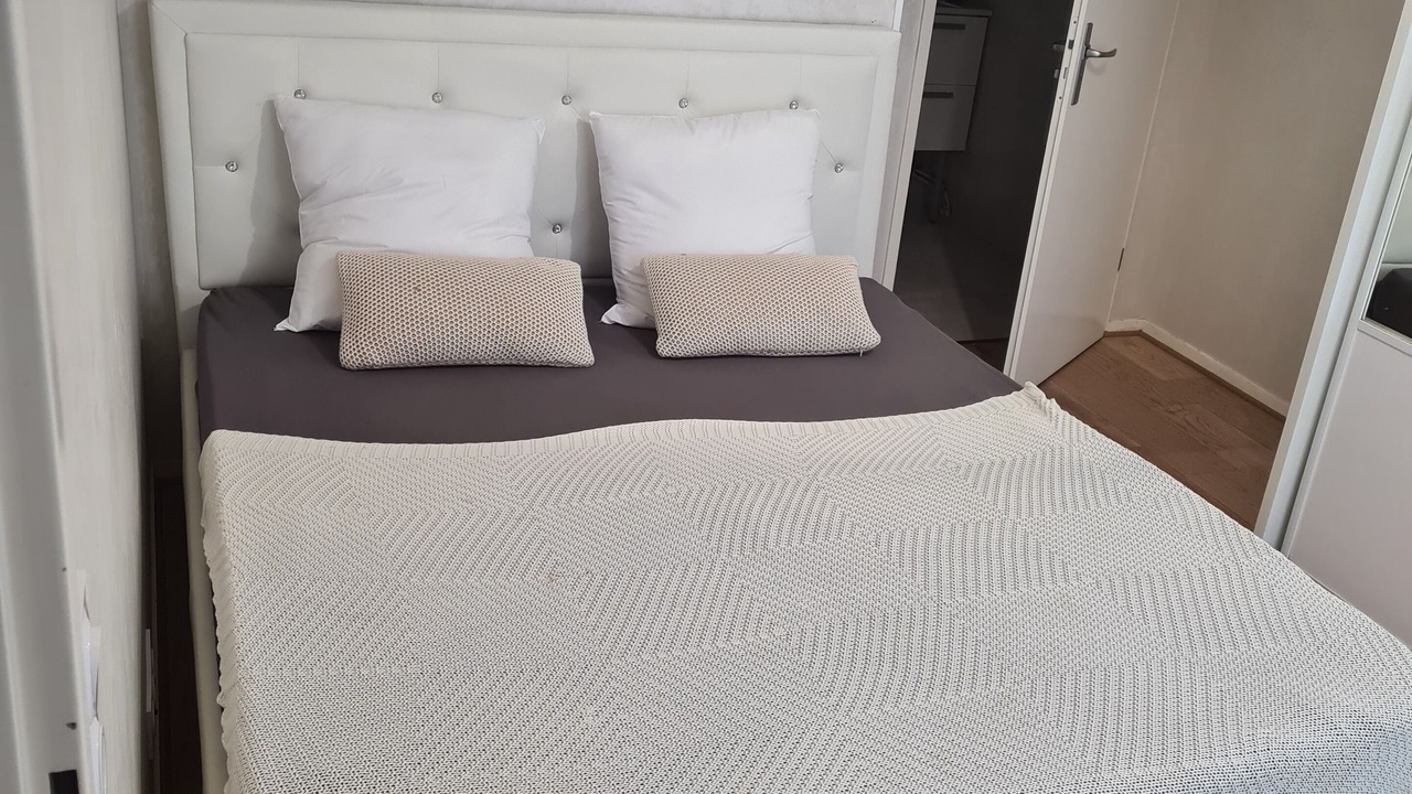 Photo of Bedroom in Le Blanc-Mesnil
