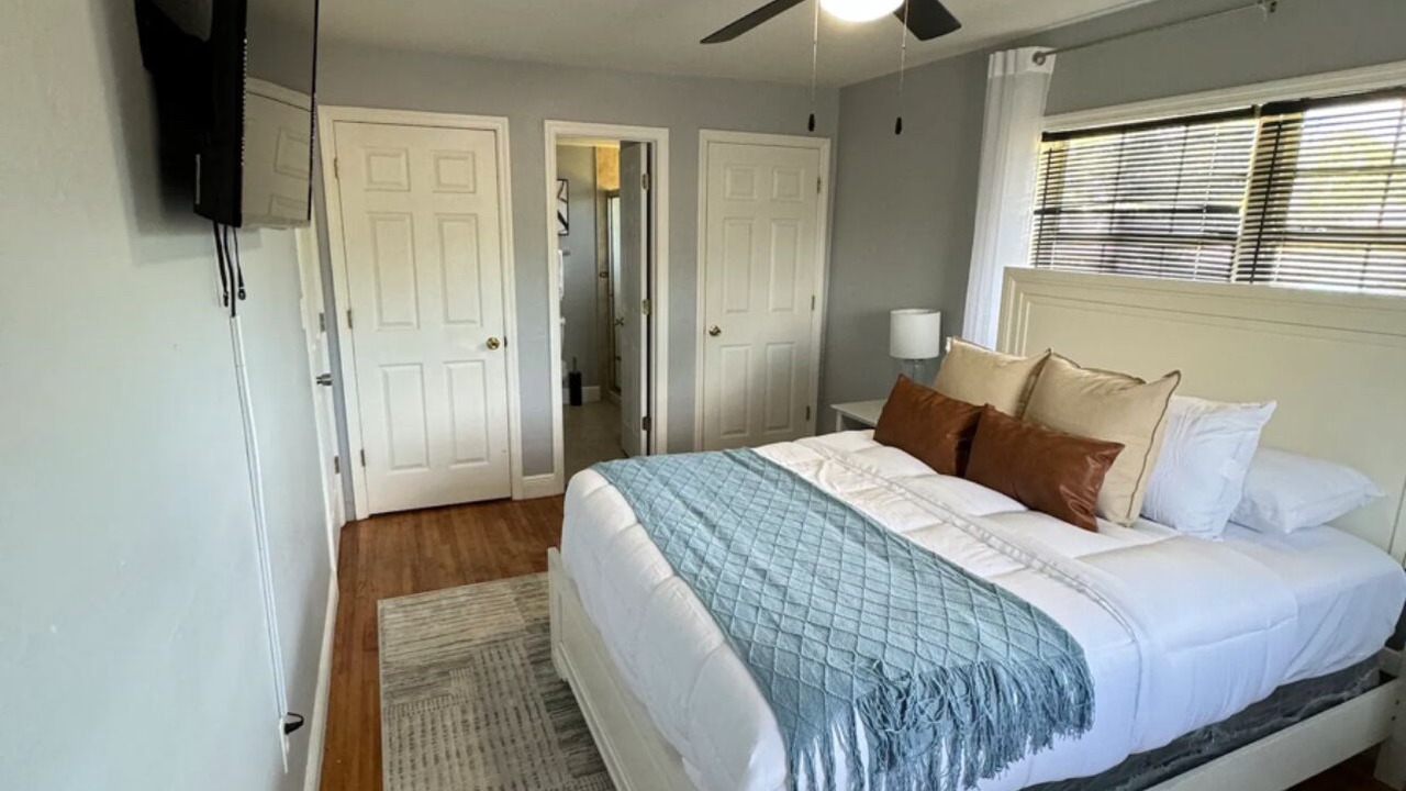 Photo of Bedroom in Pine Hills