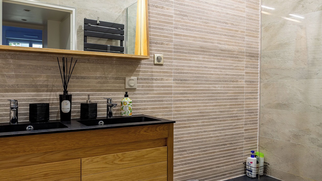 Photo of Bathroom in Le Pre-Saint-Gervais