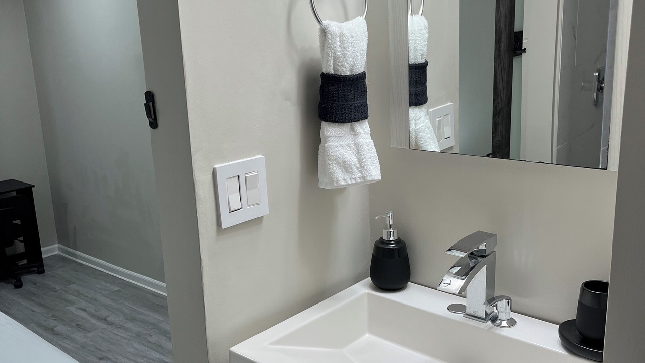 Photo of Bathroom in Buena Ventura Lakes