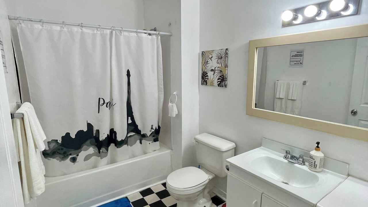 Photo of Bathroom in Gravenhurst