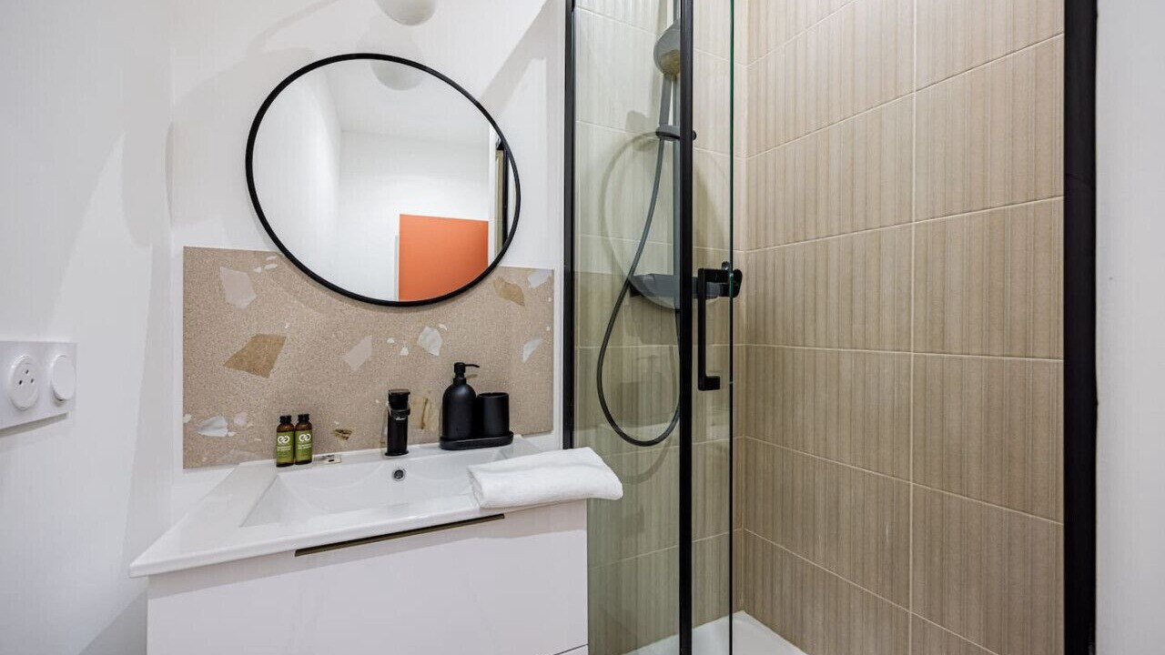 Photo of Bathroom in 7th Arrondissement