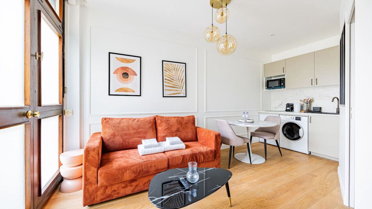 Photo of Livingroom in 7th Arrondissement