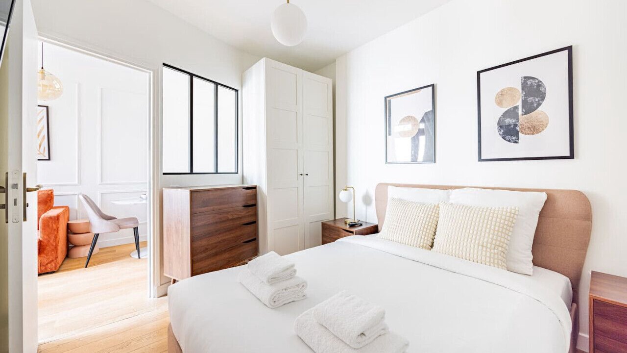 Photo of Bedroom in 7th Arrondissement
