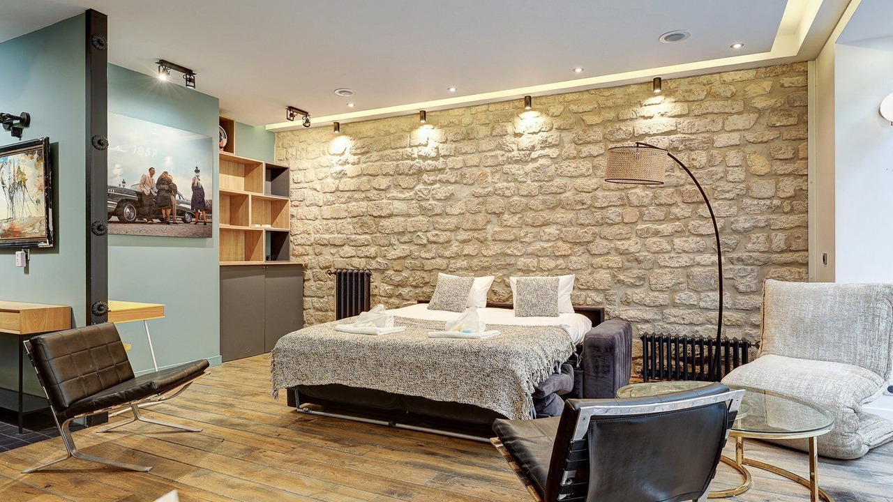 Photo of Bedroom in Hopital Saint-Louis
