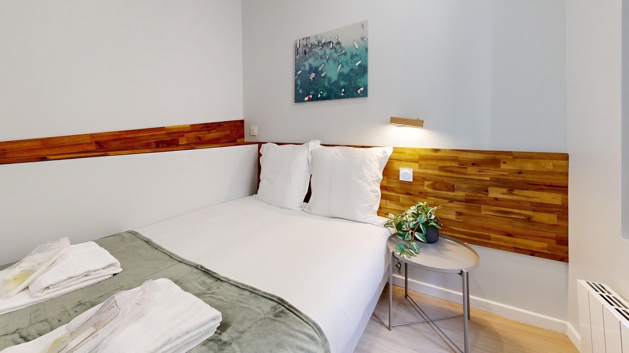 Photo of Bedroom in Marais