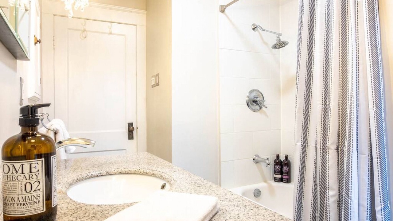 Photo of Bathroom in Rosemount