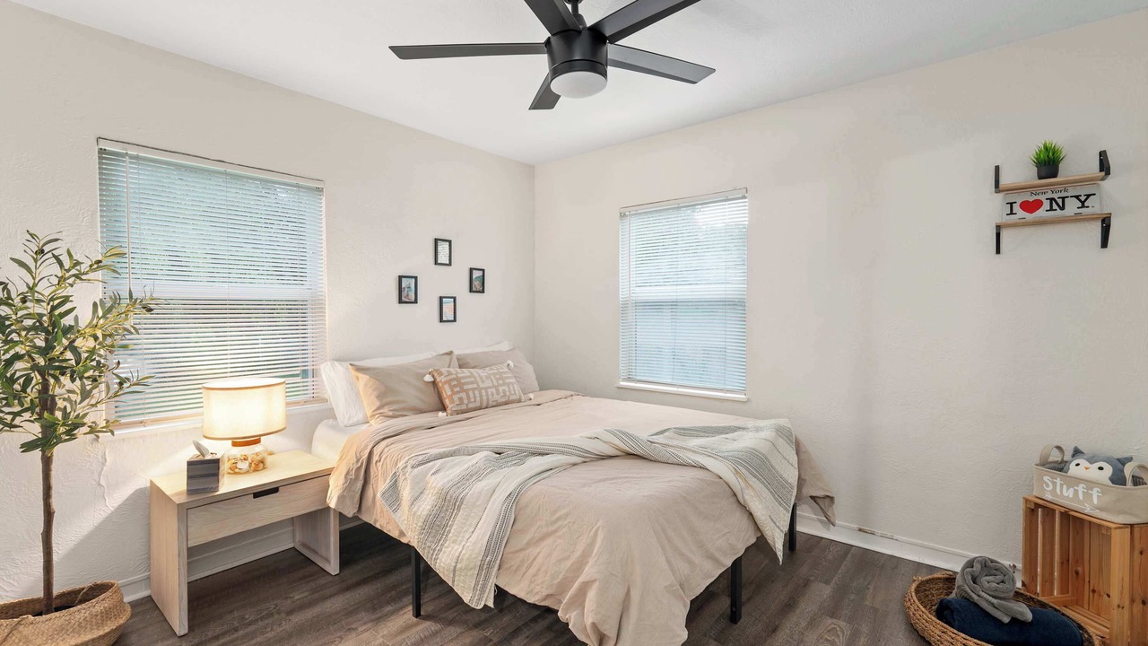 Photo of Bedroom in College Park