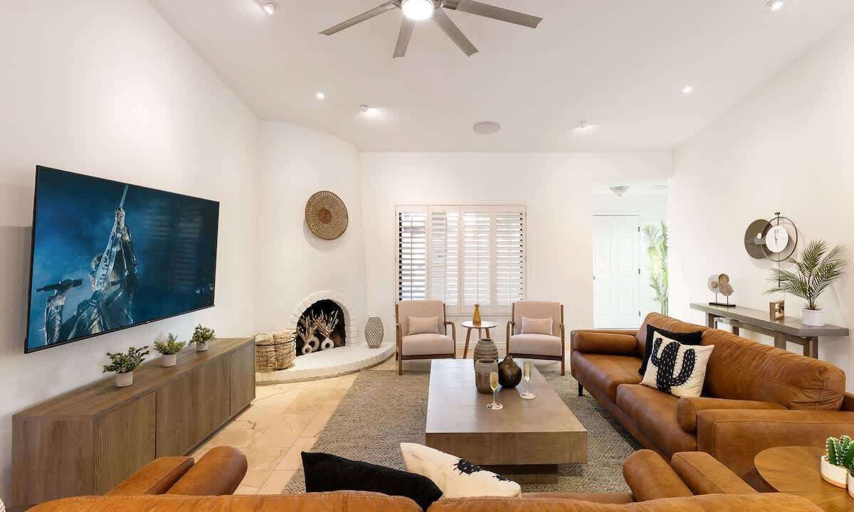 Photo of Livingroom in Shea North Estates
