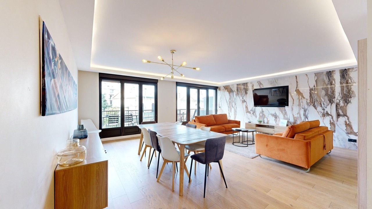 Photo of Livingroom in 15th Arrondissement