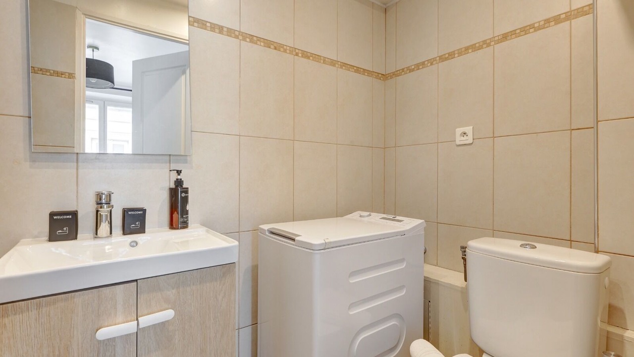 Photo of Bathroom in Pigalle