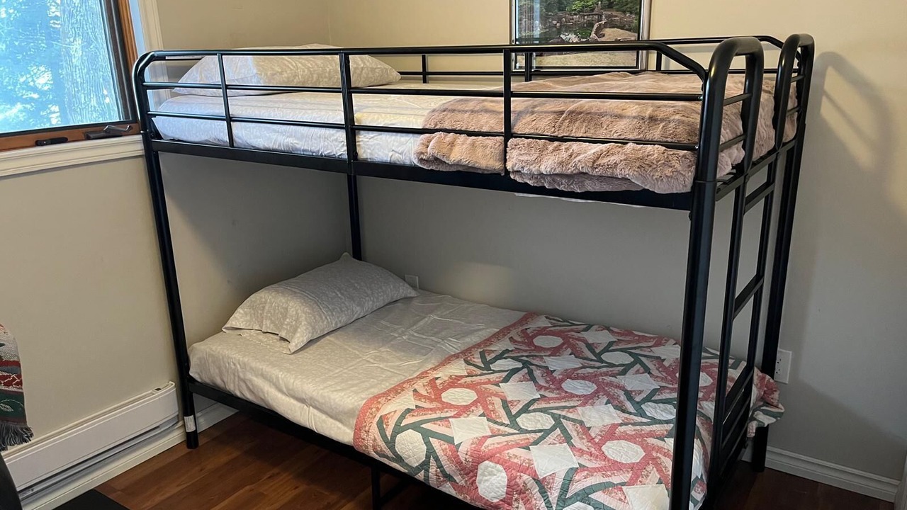 Photo of Bedroom in Armour