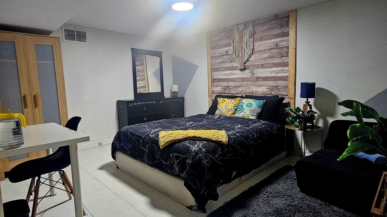 Photo of Bedroom in Mississauga
