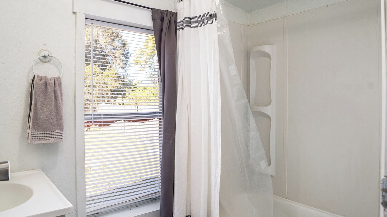 Photo of Bathroom in Walker's Island