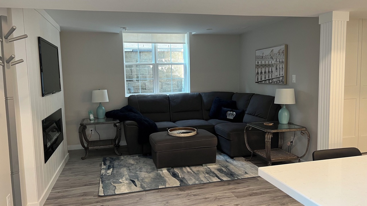 Photo of Livingroom in Burlington