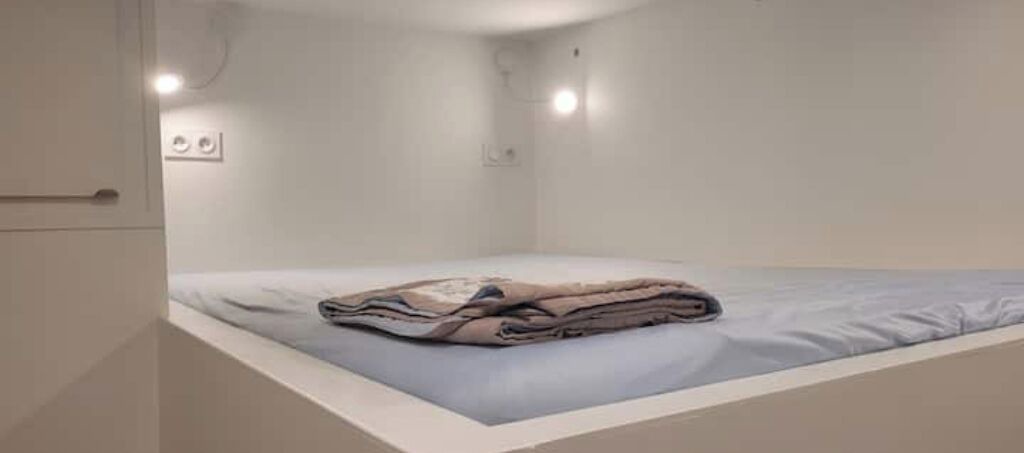 Photo of Bedroom in Suresnes