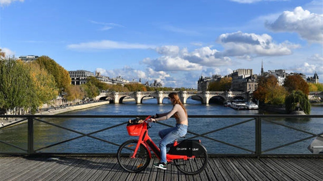 Photo of Others in Paris City Center