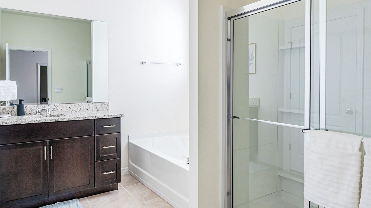 Photo of Bathroom in Sunridge Woods