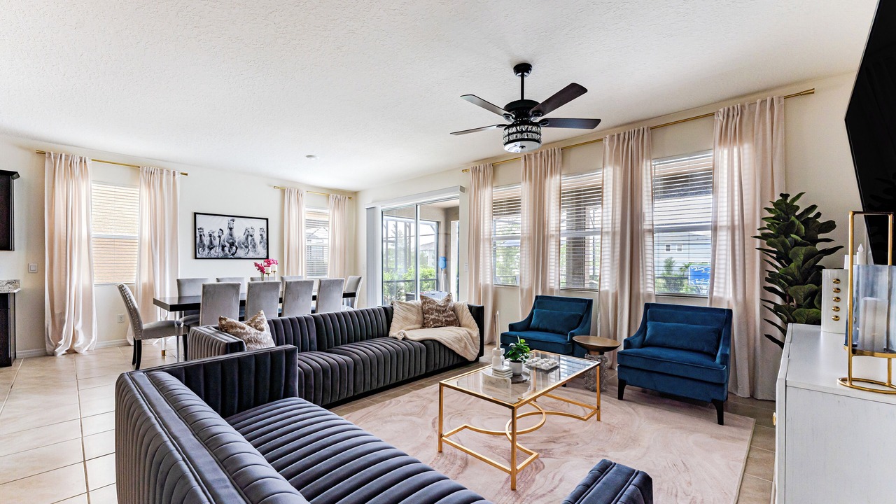 Photo of Livingroom in Sunridge Woods