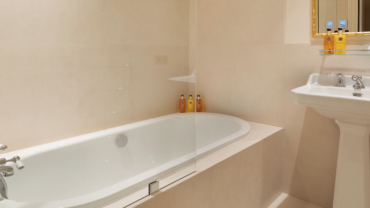 Photo of Bathroom in Les Halles