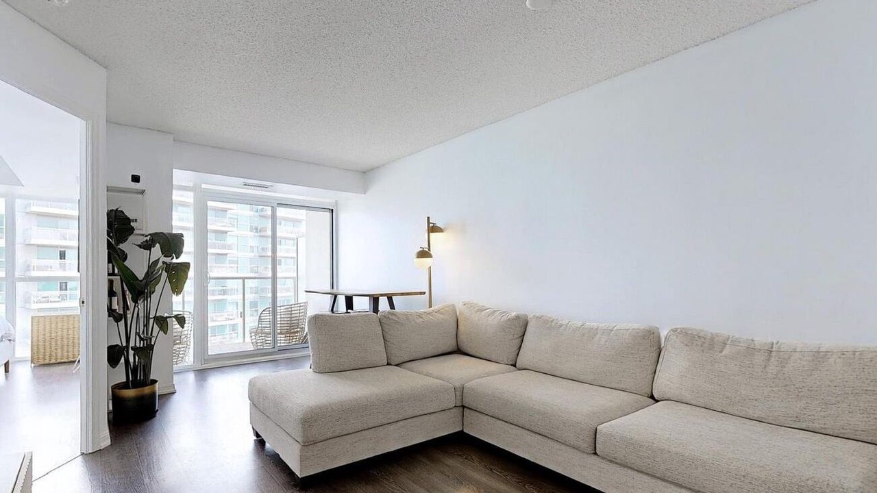 Photo of Livingroom in King West Village