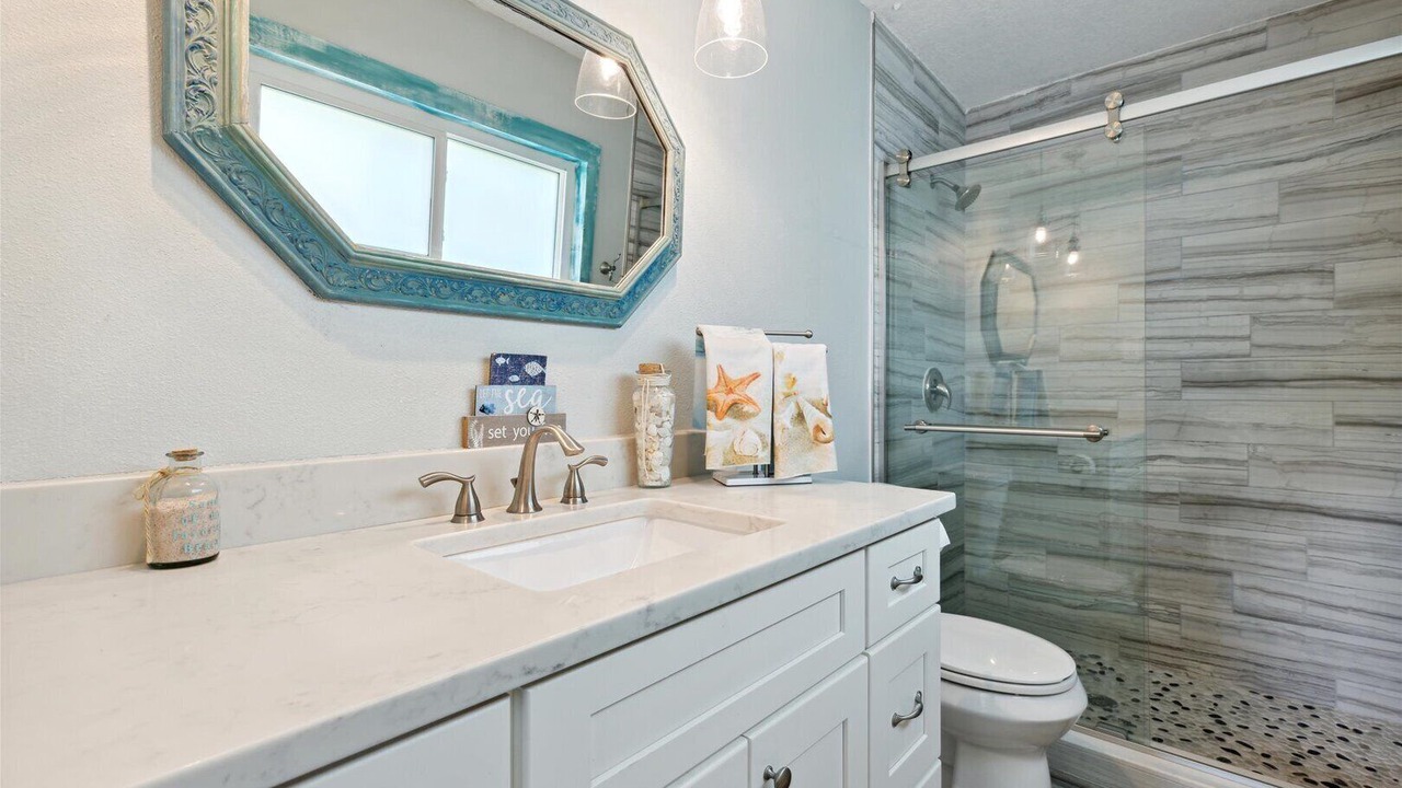 Photo of Bathroom in Cocoa Isles