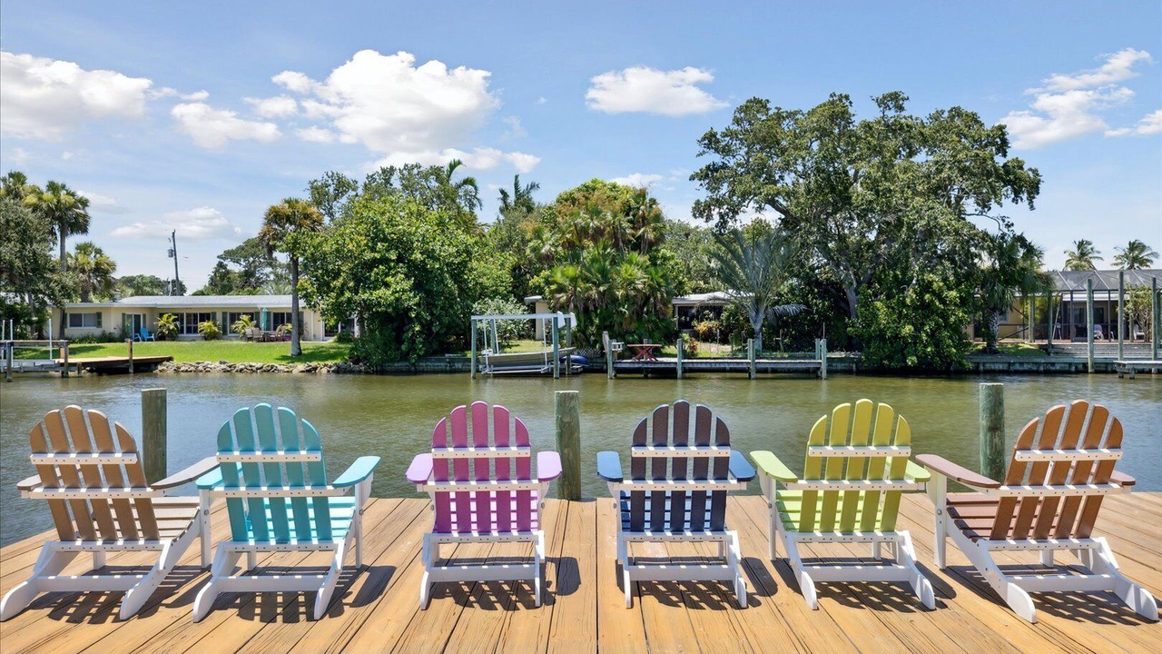 Photo of Others in Cocoa Isles