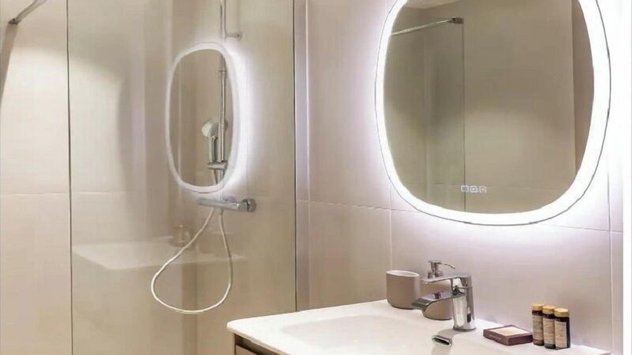 Photo of Bathroom in Les Iles