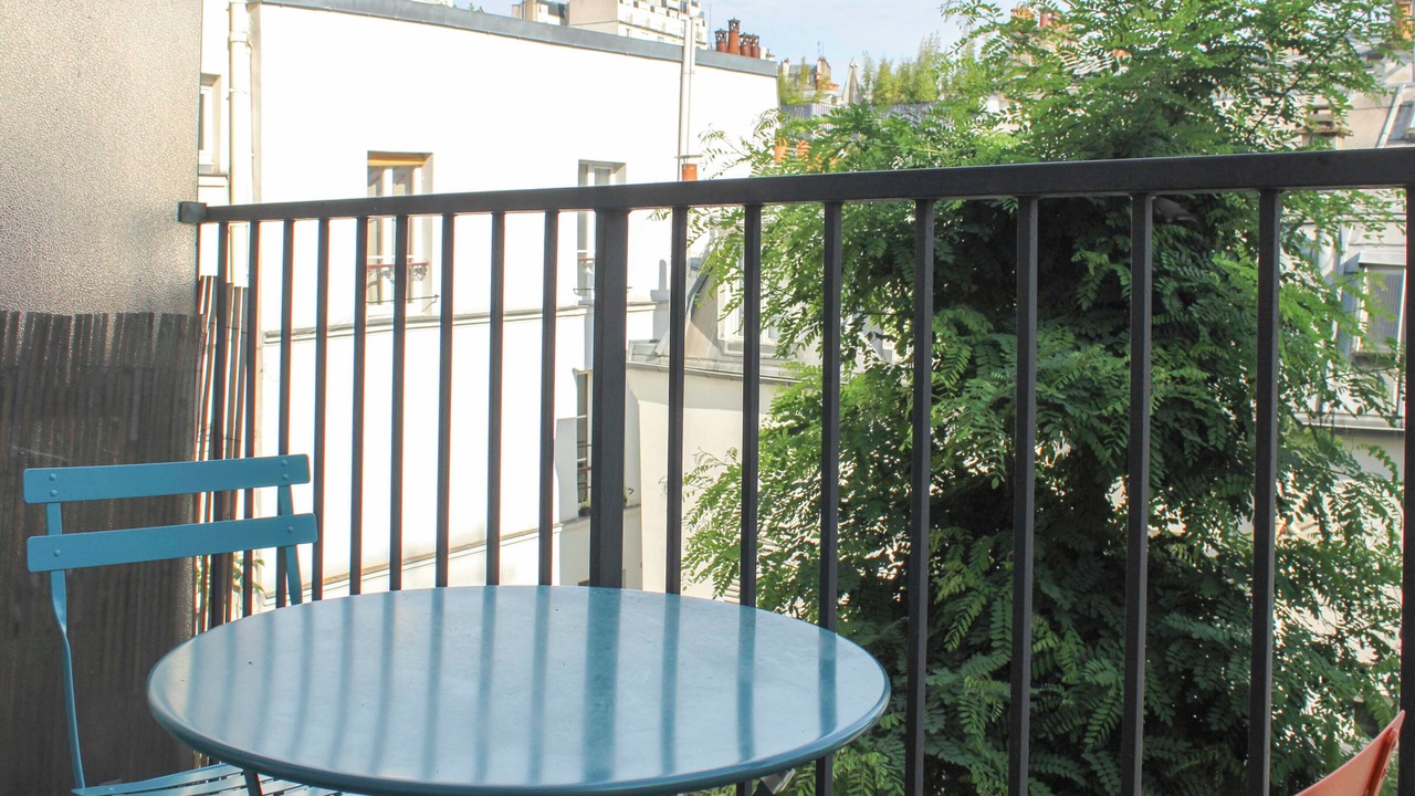Photo of Outdoor in Clignancourt