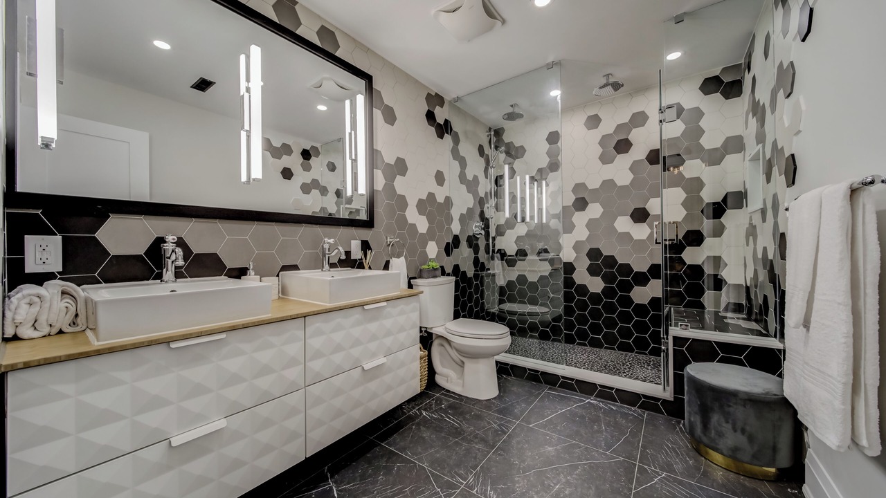 Photo of Bathroom in New Toronto