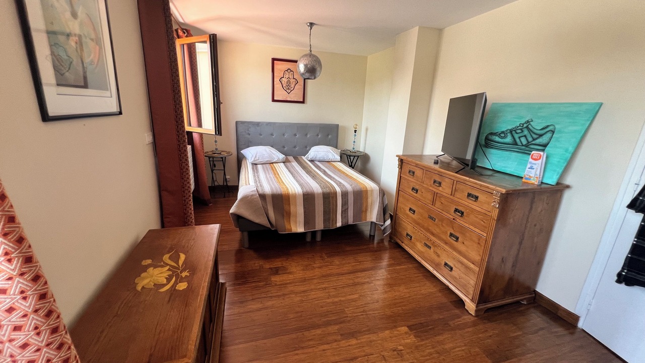 Photo of Bedroom in Bondy
